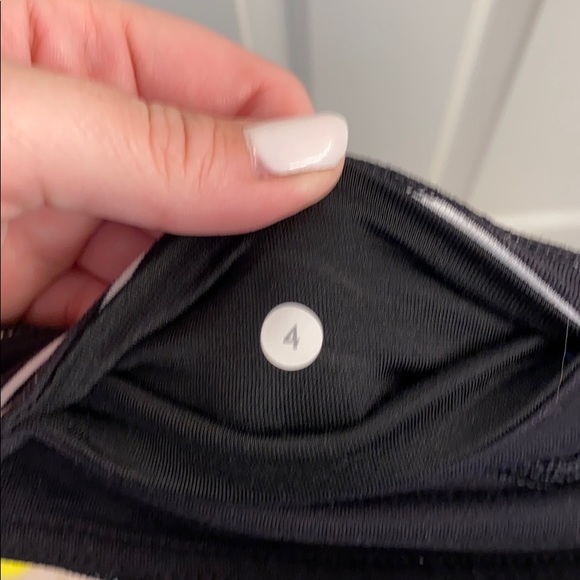 Lululemon Wunder Under leggings- REVERSIBLE! - Picture 7 of 7